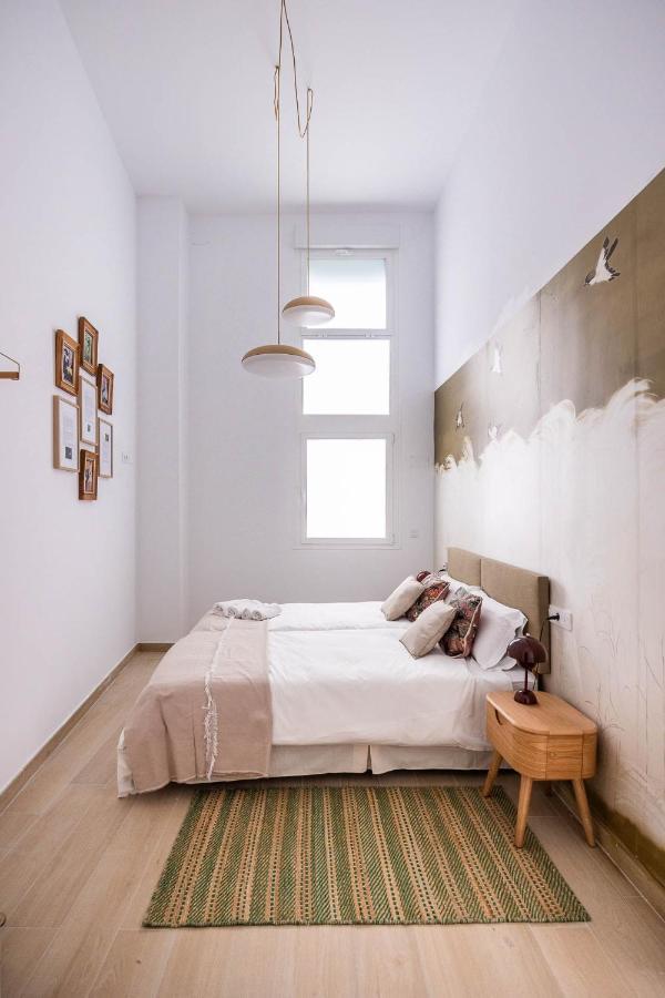 Pop Art Historia De Conde Negro Con Patio Privado Apartment Seville Exterior photo